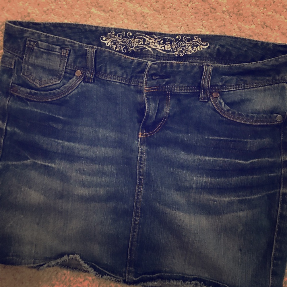 Express mini skirt